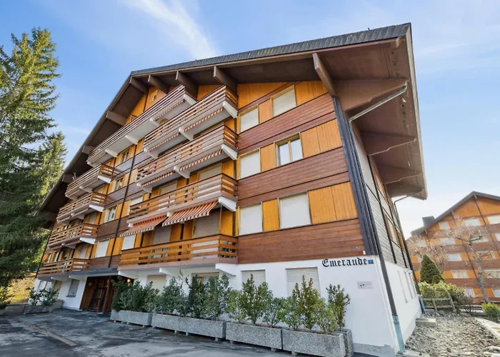 In Sur Ollon, Emeraude, For 3 Only 100m To Bretaye Train Villars-sur-Ollon